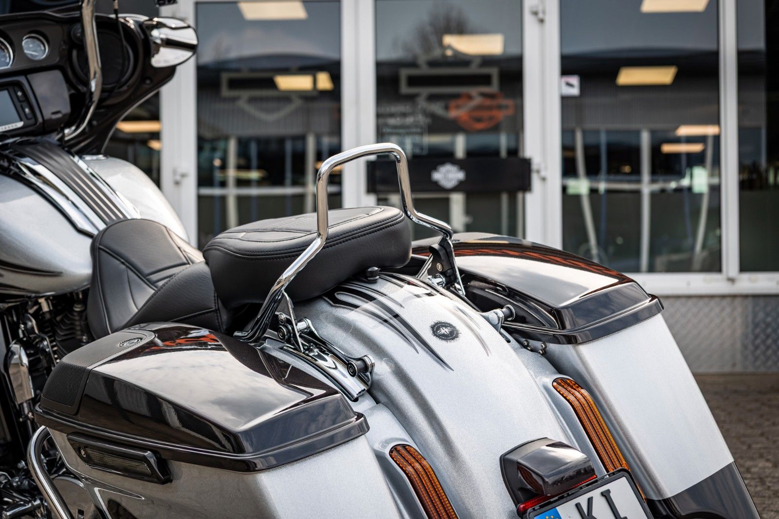 Fahrzeugabbildung Harley-Davidson CVO STREET GLIDE 110 FLHXSE - KESSTECH