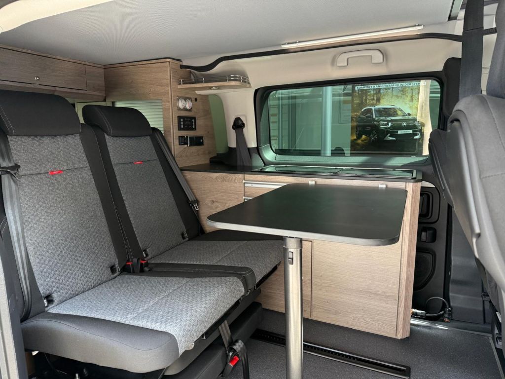 Fahrzeugabbildung Citroën Spacetourer Holidays Diesel 180 Autm. Paket Max