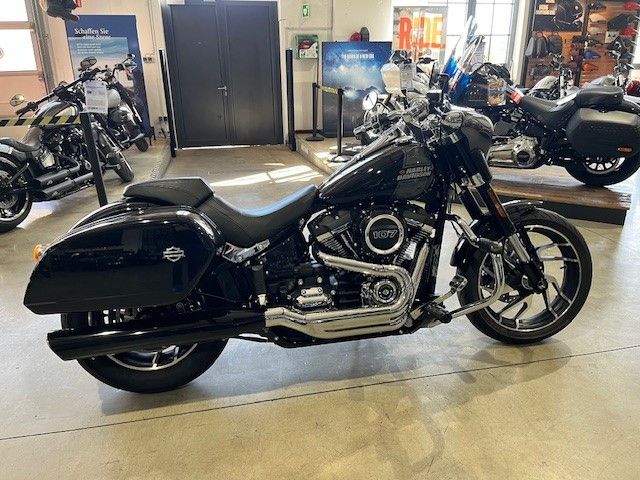 Fahrzeugabbildung Harley-Davidson FLSB Sport Glide 107 cui Jekill&Hyde
