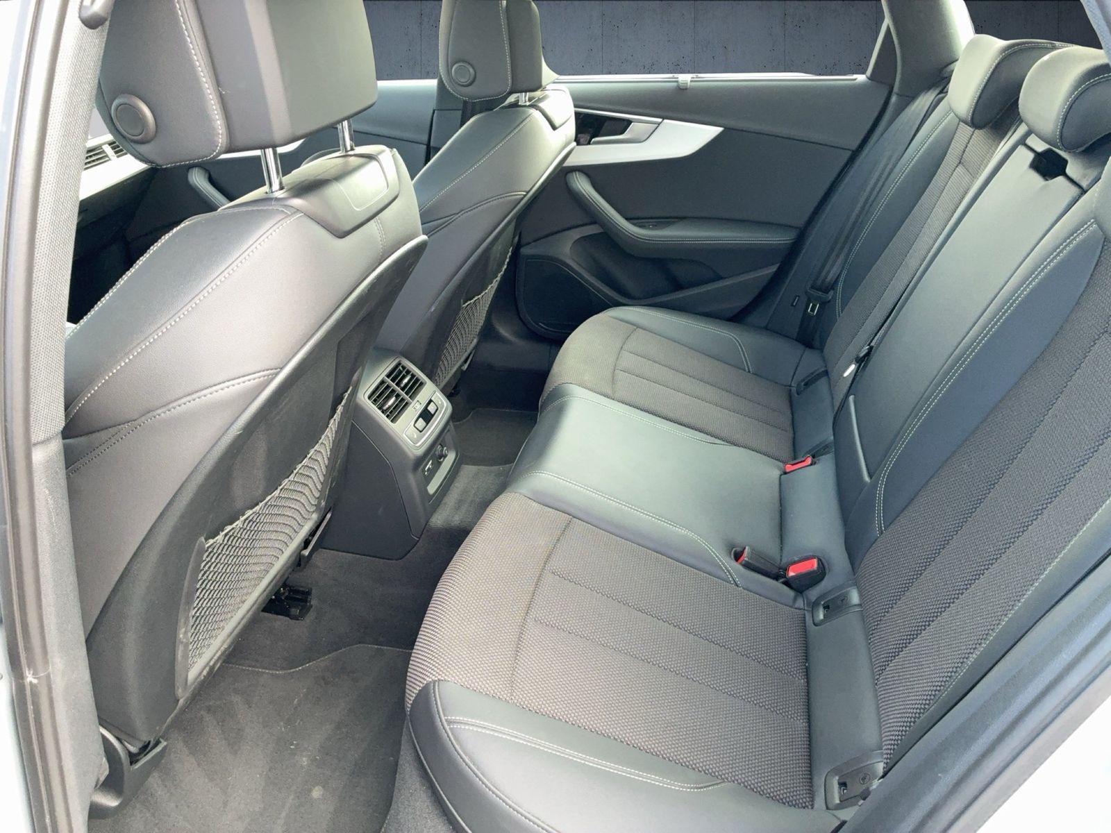 Audi A4 - Bild 13
