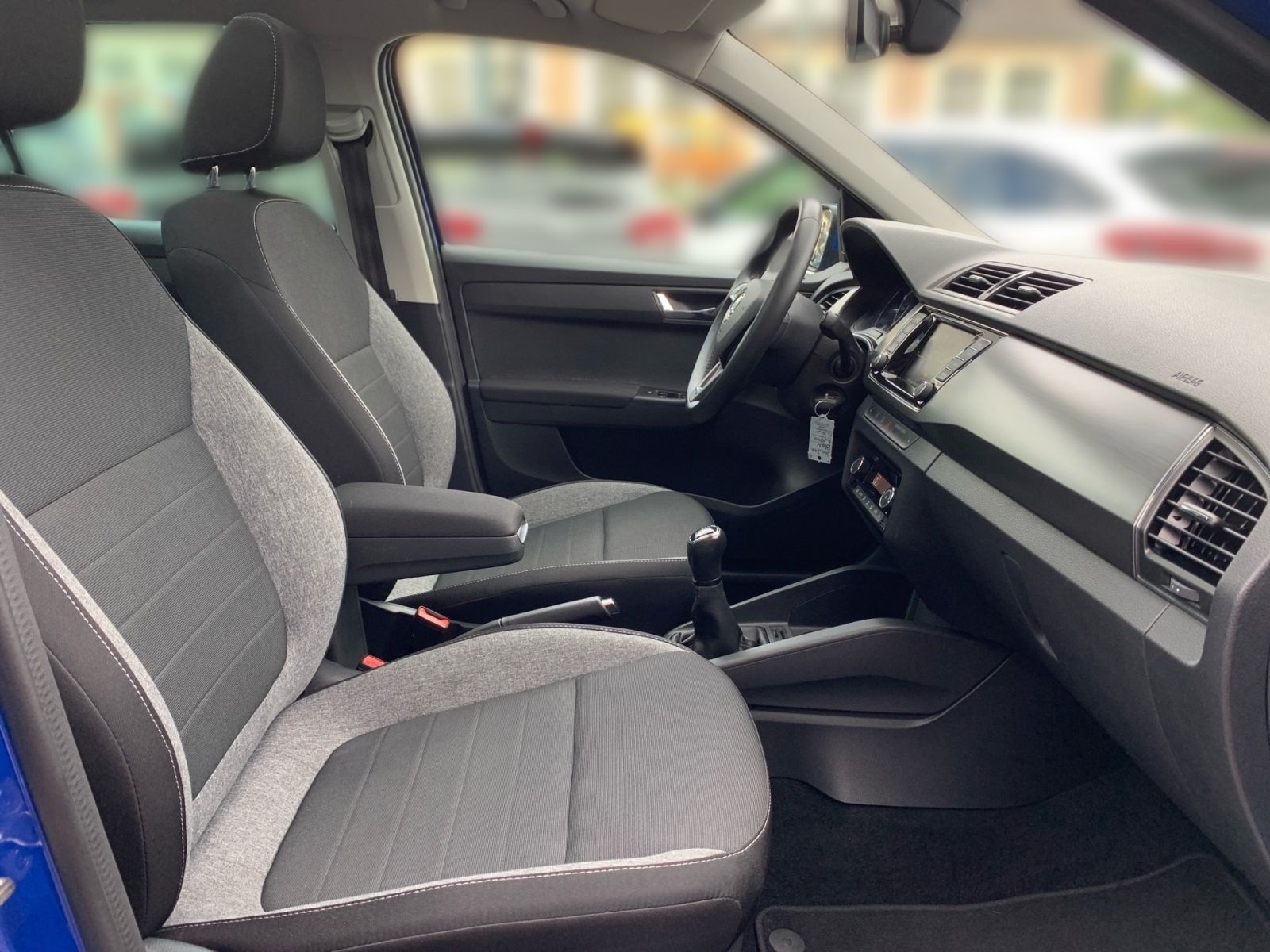 Fahrzeugabbildung SKODA Fabia 1.0 TSI Drive 125 Best of OPF Navi Glasdac