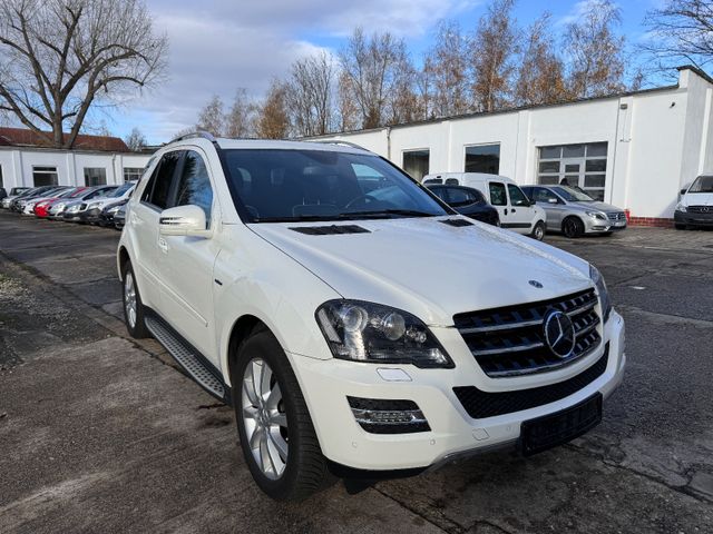 Mercedes-Benz ML 300 CDI BlueEfficiency, Grand Edition, AHK