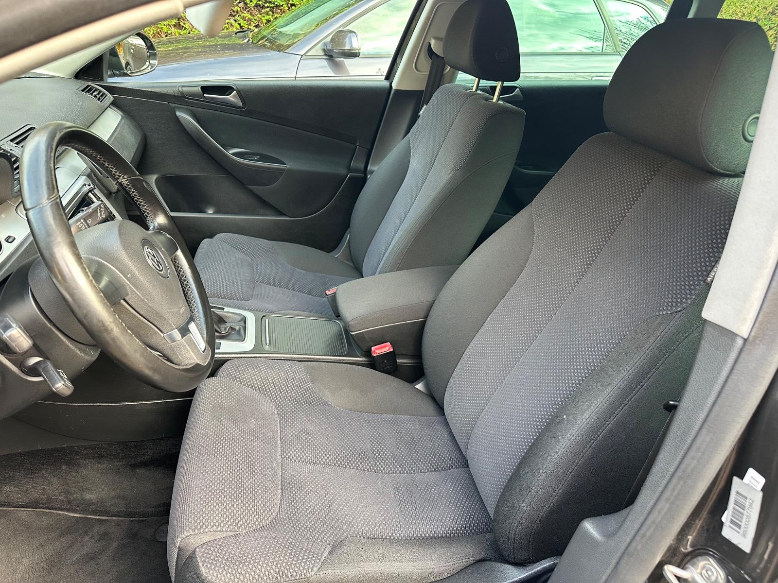 Volkswagen Passat 2010 — photo 13