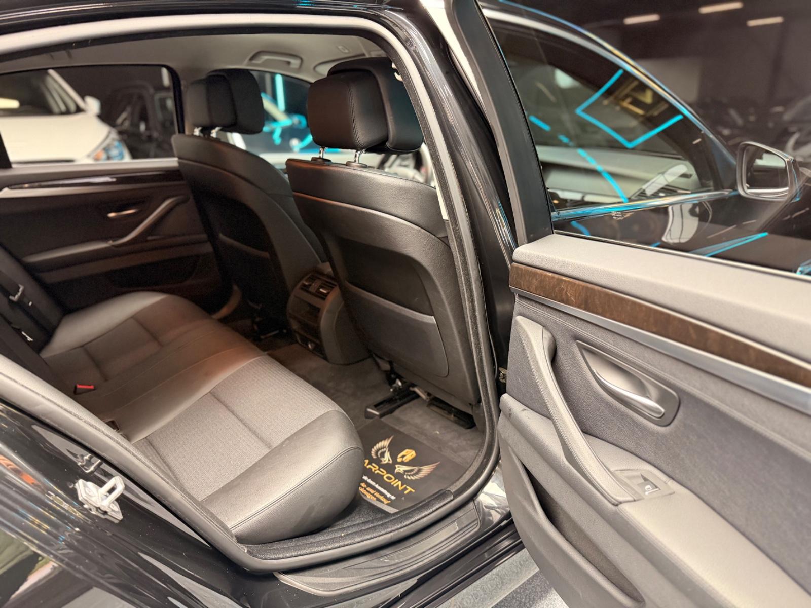 BMW 520 Limousine 520 i/Xenon/Leder/Navi/CarPlay