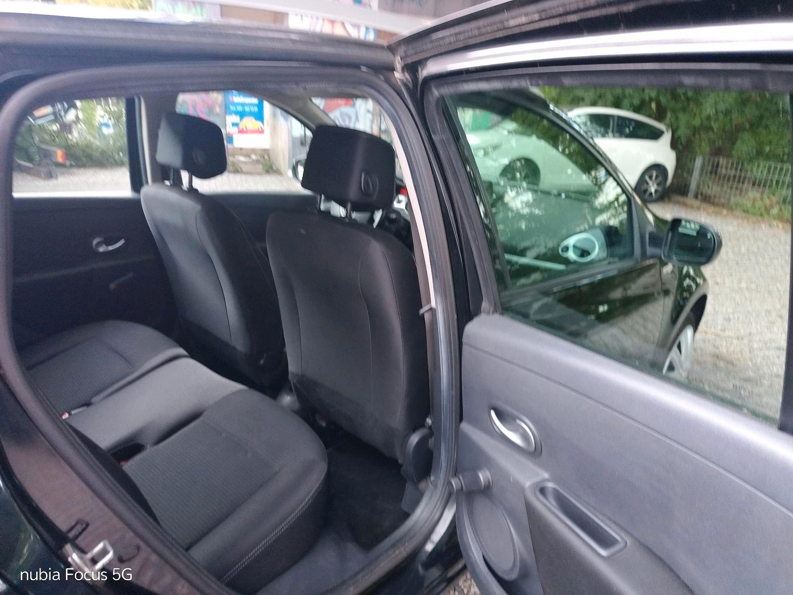 Renault Clio 2012 — photo 5