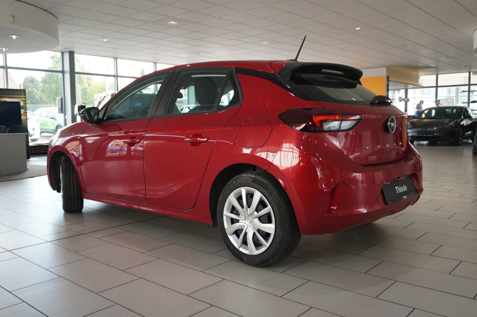Fahrzeugabbildung Opel Corsa F 1.2 FACELIFT NAVI/LED/KAMERA/VIRT/SH/DAB