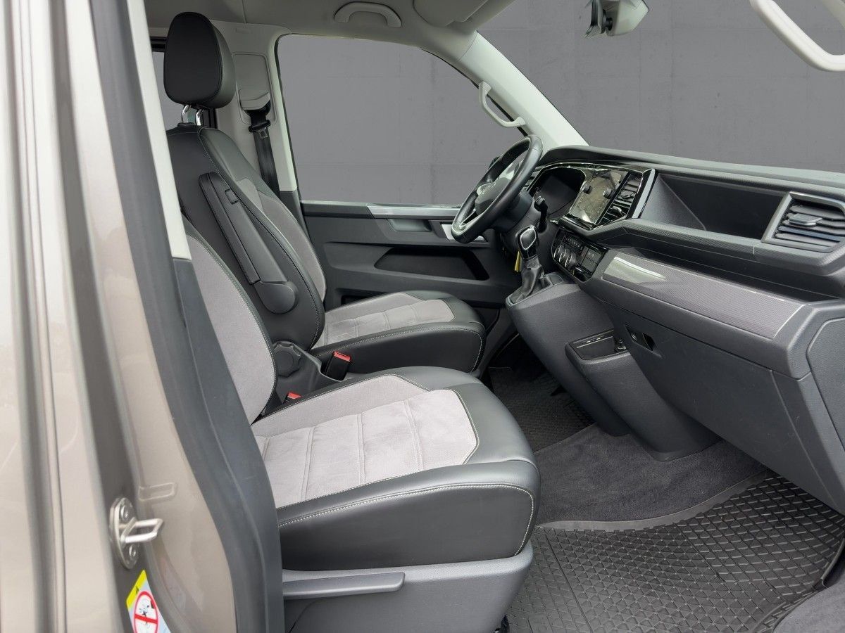Volkswagen T6.1 Multivan 2.0 TDI DSG GENERATION SIX LED ACC foto 11