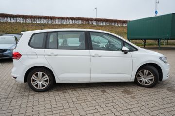 Volkswagen Touran - 8