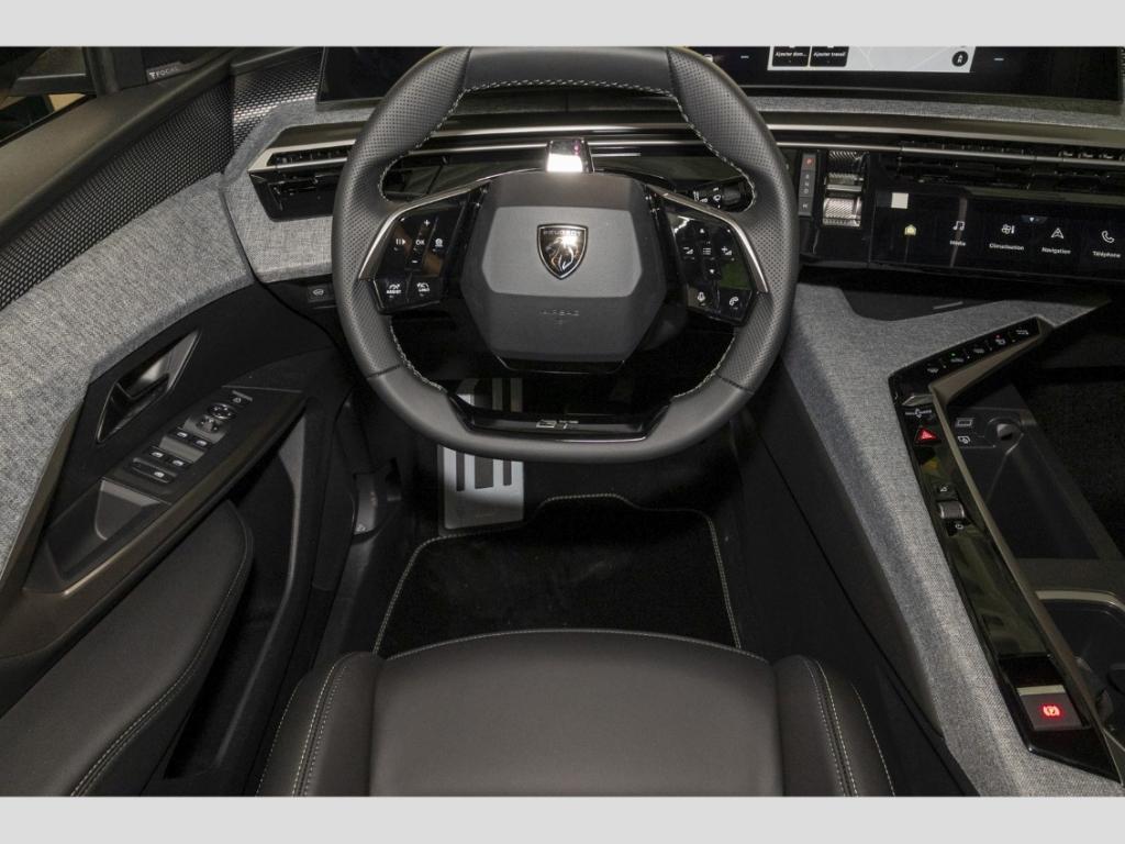Peugeot 3008 GT  Exclusive 1.2 Mild-Hybrid KlimaSitze