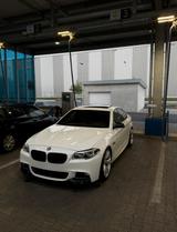 BMW F10 520d - M Paket - HUD - Schiebedach - BMW 520 Limousine F10 mit Diesel-Antrieb