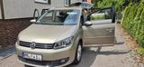 Volkswagen Touran 1.6 TDI LIFE mit AHK Garagenwagen