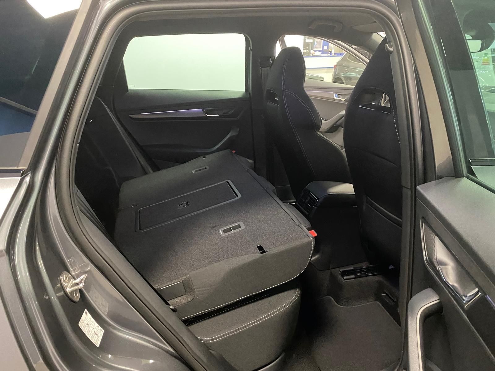 Fahrzeugabbildung SKODA Karoq 1.5 TSI SPORTLINE+5J GA+MATRIX+ACC+360+AHK