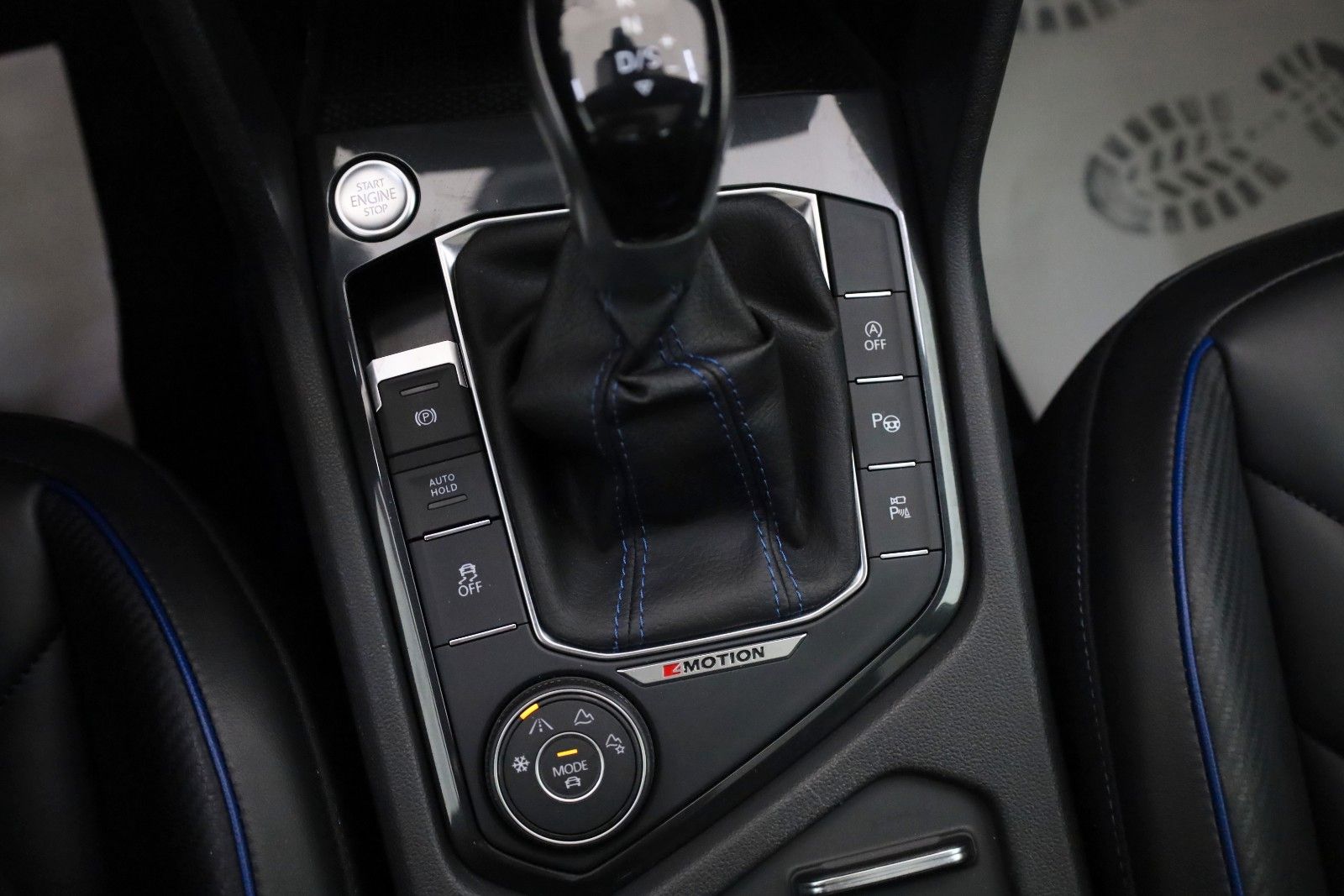 Fahrzeugabbildung Volkswagen Tiguan R 4M Leder,Navi,LED,PanDach,Harman/K,Memo