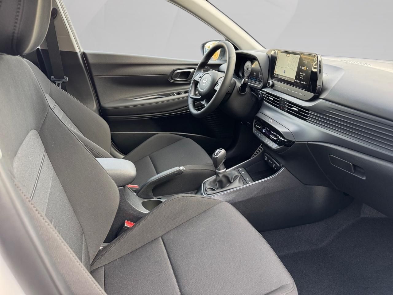 Fahrzeugabbildung Hyundai BAYON Trend, Komfortpaket *KLIMAA*CARPLAY*NAVI*4