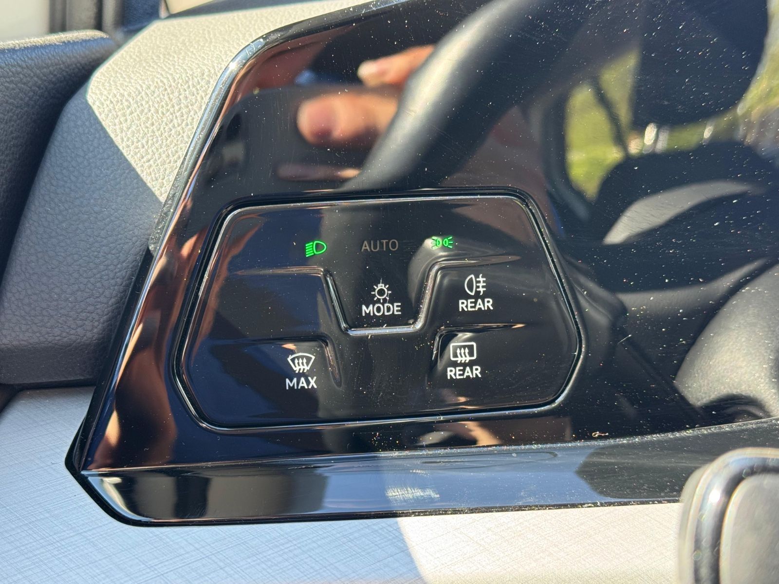 Volkswagen Golf VIII eTSI LIMO*AUT*LED*CARPLAY*NAVI*VIRTUAL foto 19