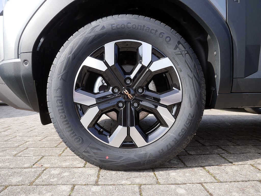 Fahrzeugabbildung Dacia Duster Extreme TCe 130 2WD NEUES MODELL