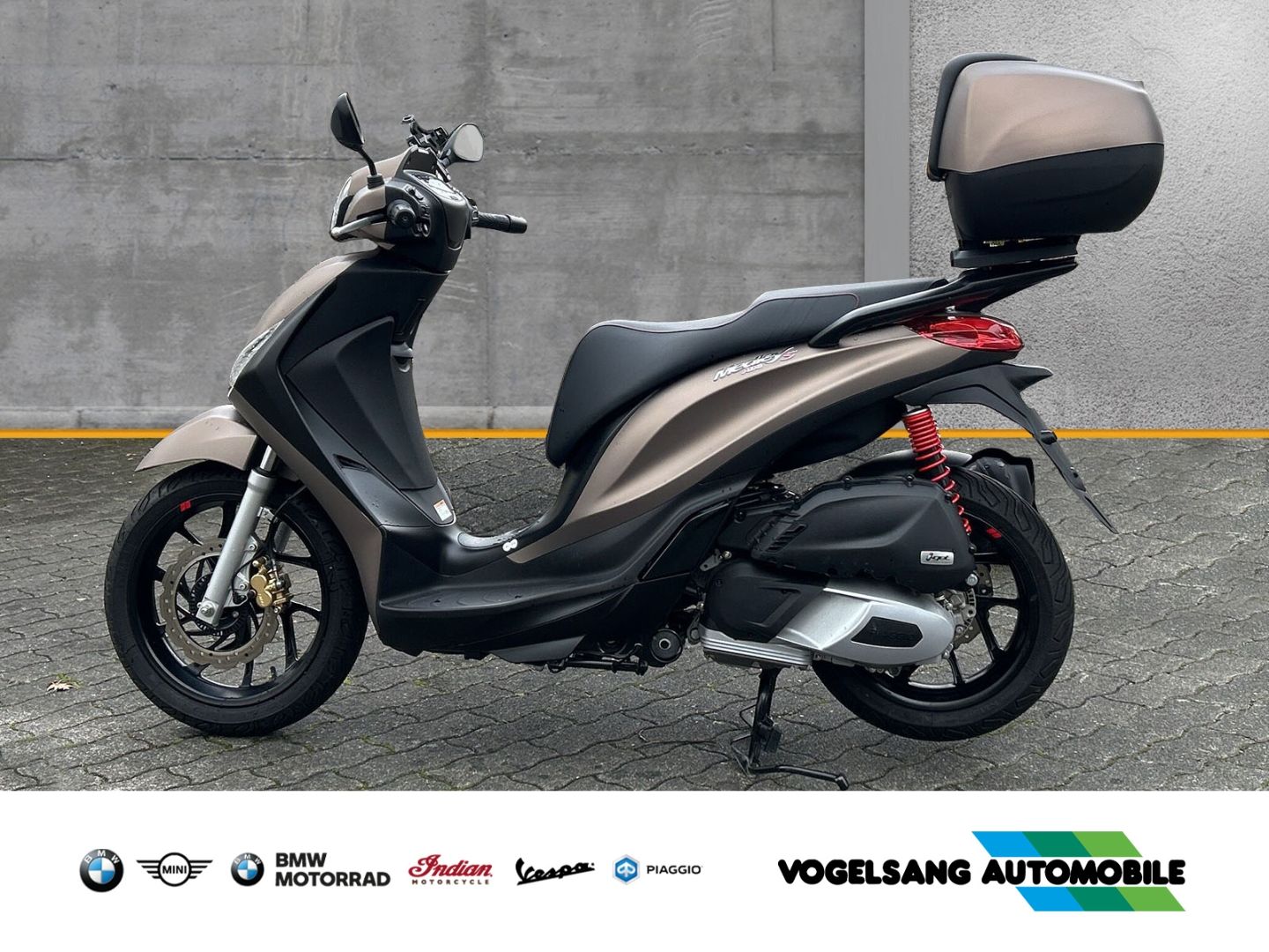 Fahrzeugabbildung Piaggio Medley 150 Sport, I-Get, Topcase mit Rückenpolst