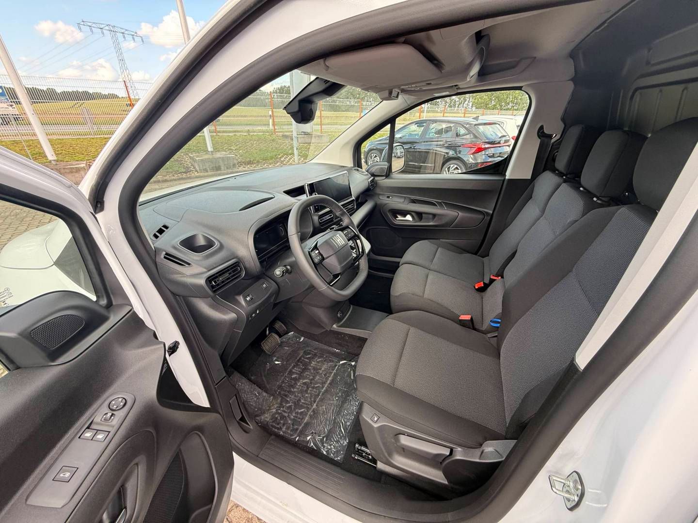Fahrzeugabbildung Fiat E-Doblo L2 KAWA136 ELEKTRO