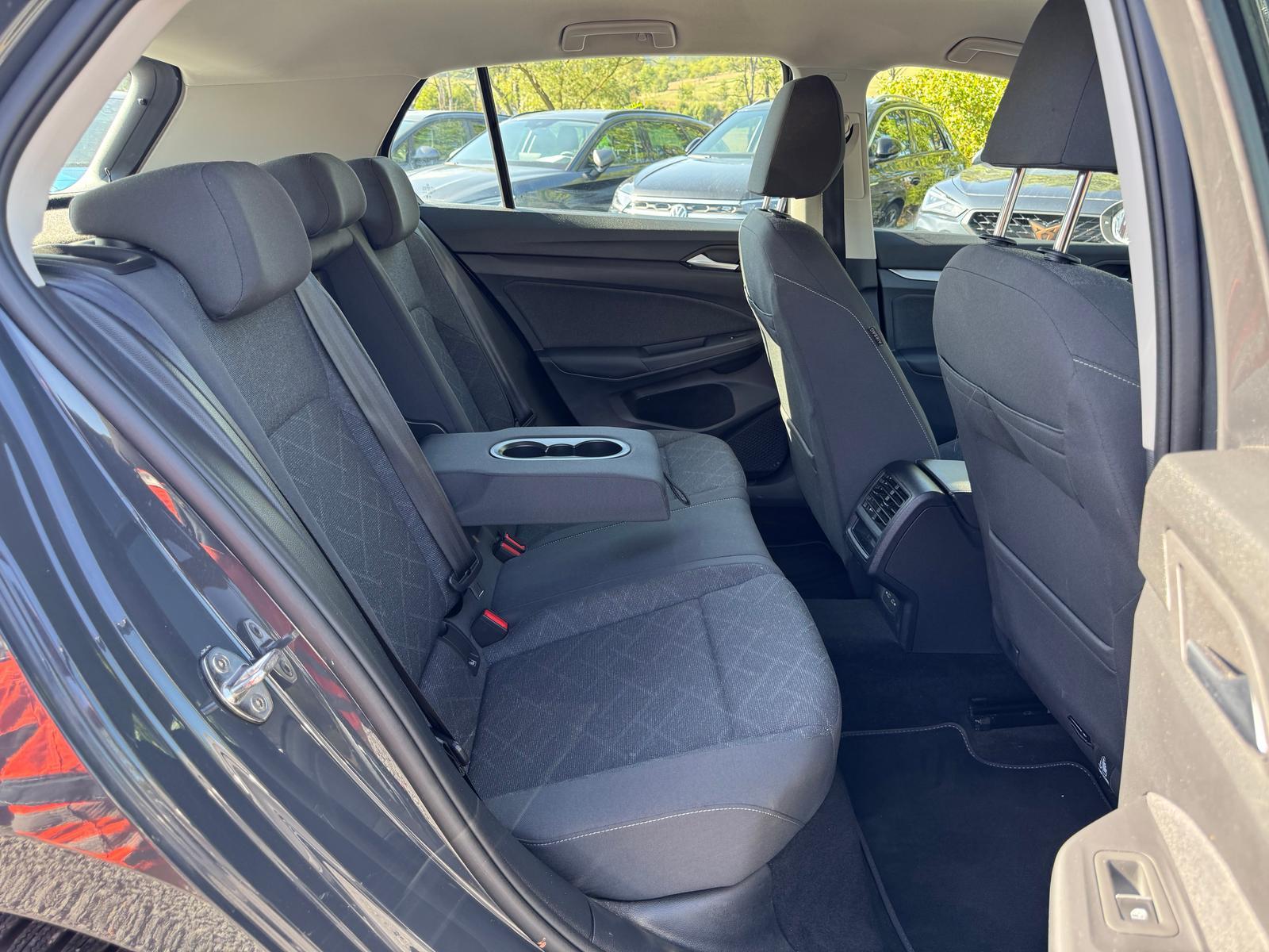 Volkswagen Golf VIII 1.0 eTSI *DSG*LIFE*PDCHI+VO*NAVI*ACC*D, миниатюра 10