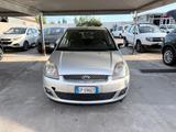 Ford Fiesta 1.4 TDCi 5p. Ghia - Ford Fiesta aus 2009: Ghia