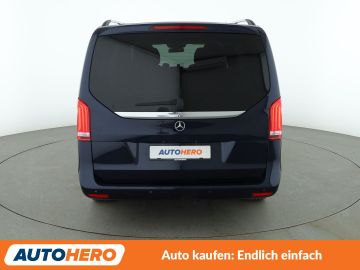 Mercedes V 220 - 5