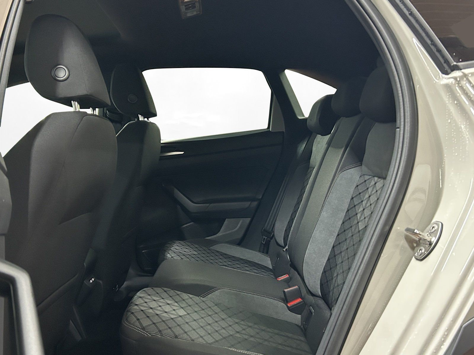 Volkswagen Taigo - Bild 12