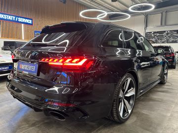 Audi RS4 Avant 2.9 TFSI quattro*HUD*Navi*Klima*SHZ*BT
