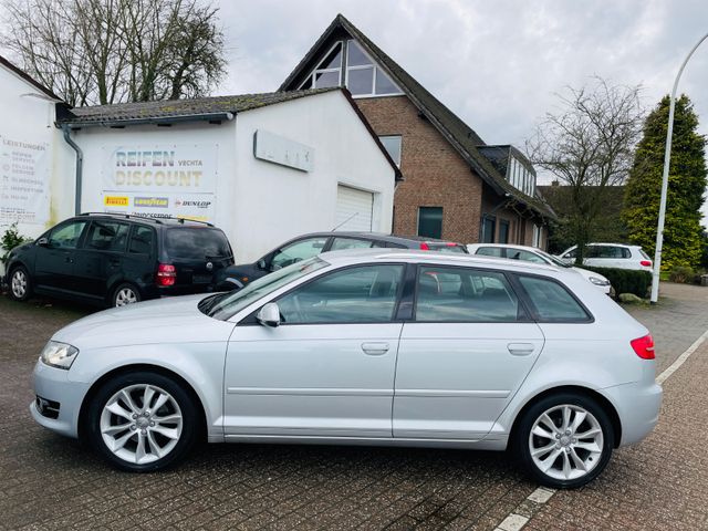 Audi A3 Sportback/2.0 TDI/XENON/NAVI/PDC/TPM/SHZ/SPOR