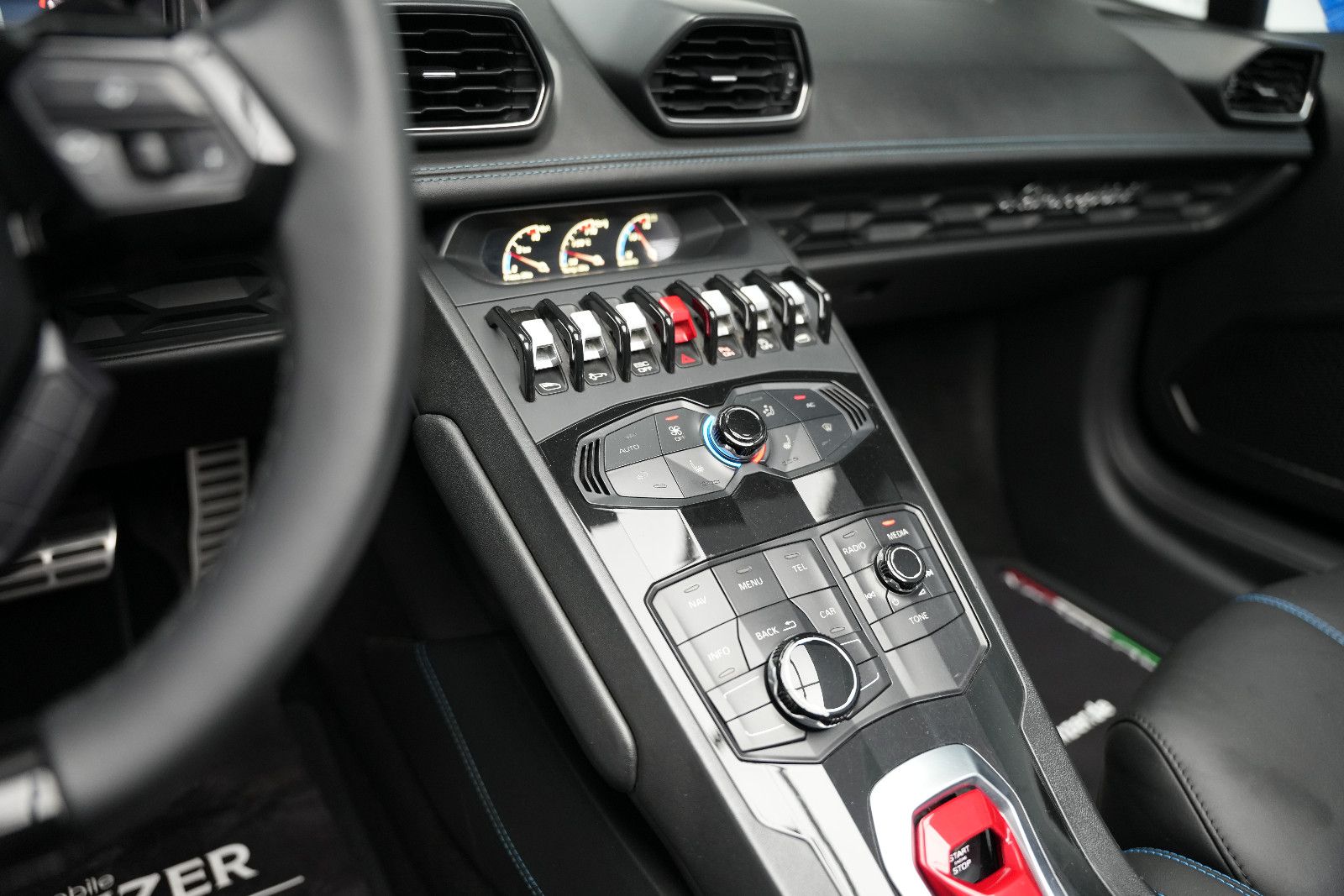 Fahrzeugabbildung Lamborghini Huracán/SPYDER/LIFT/KAMERA/LP610/KERAMIK/