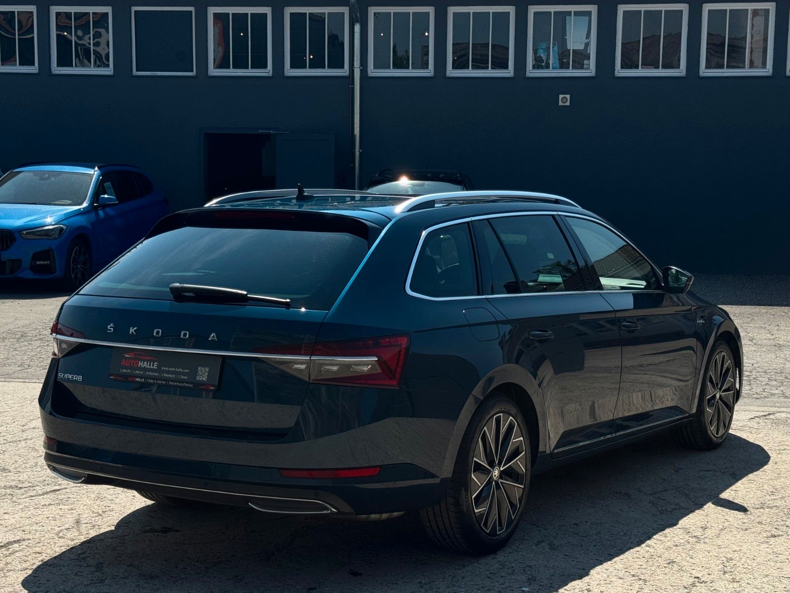 Fahrzeugabbildung SKODA Superb 2.0 TSI L&K Canton Pano Mem. ACC AHK LED