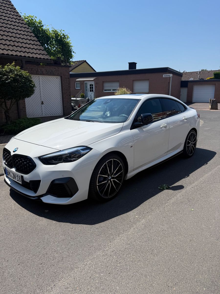 BMW  BMW M235i xDrive Gran Coupé | 306 PS | Volleder
