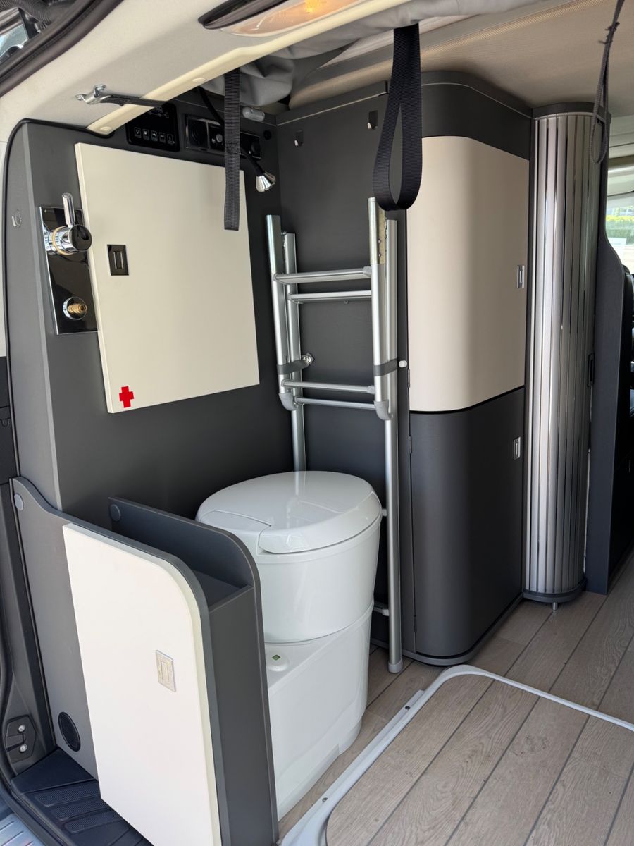 Fahrzeugabbildung Mercedes-Benz Jules Verne **1.Hand** mit festem WC