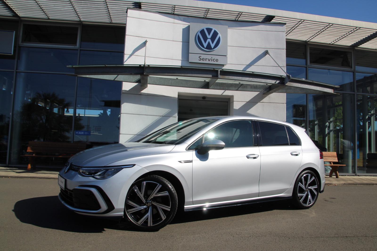 Volkswagen Golf VIII R-Line 1.5 TSI AHK+Navi+ACC+Side
