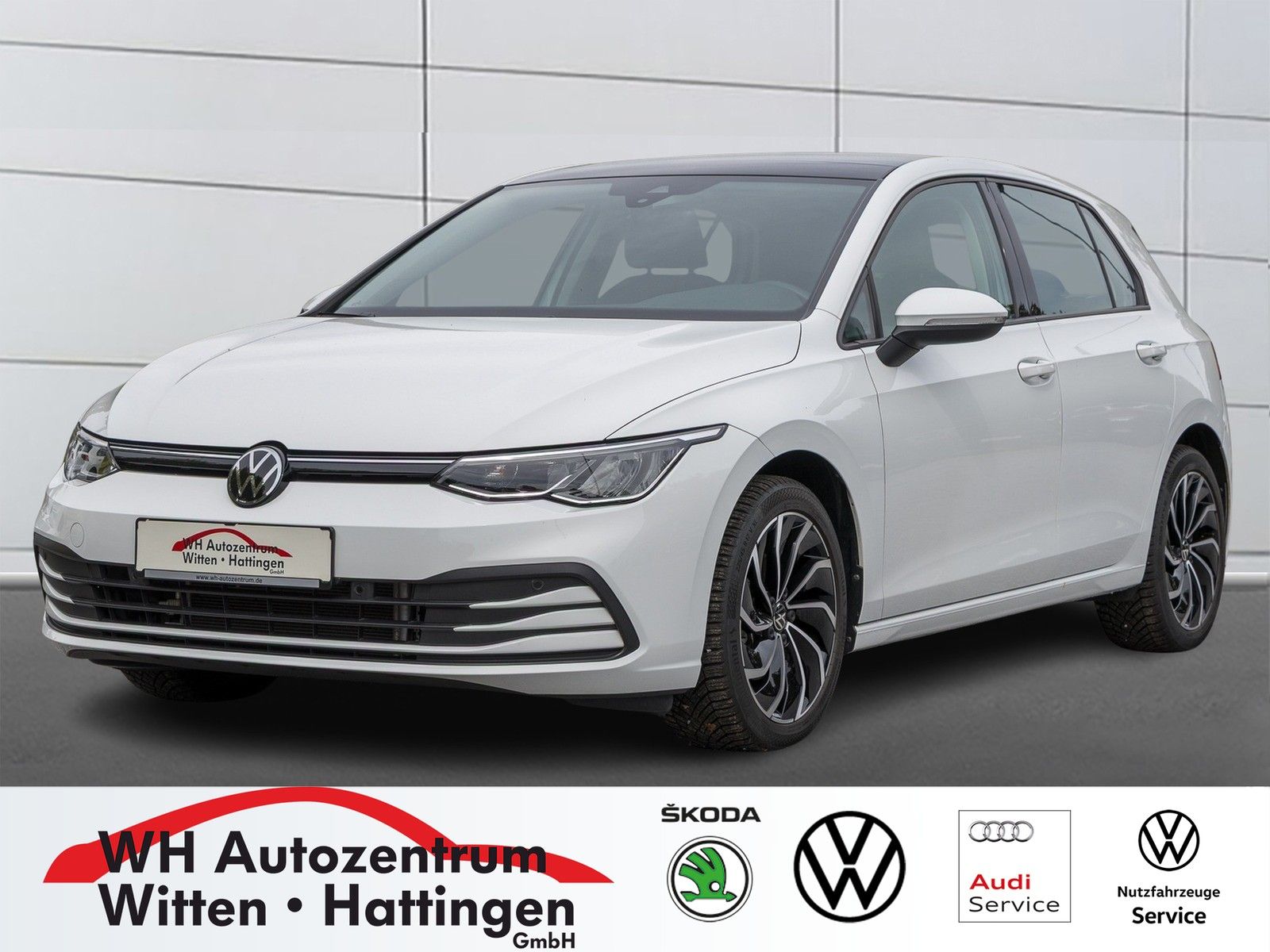 Volkswagen Golf VIII 2.0 TDI Life PANORAMA NAVI AHK GJ-REIF
