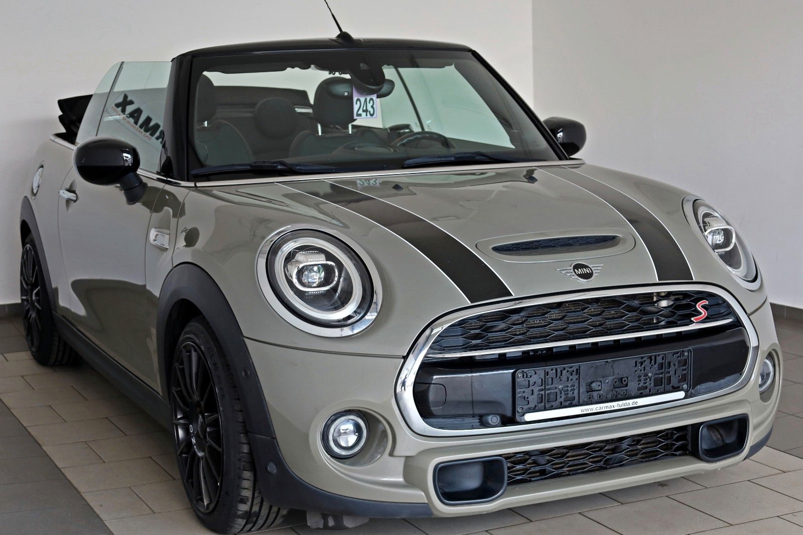 Fahrzeugabbildung MINI Cooper S Cabrio Leder,Navi,LED,Harman/K,Kamera