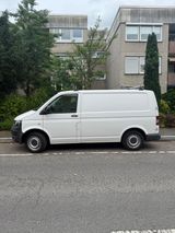 Volkswagen T5 Transporter, AHK, wenig Km, von Privat