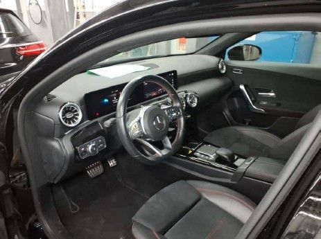 Fahrzeugabbildung Mercedes-Benz A 250e AMG+Pano+RKamera+Ambiente+Night