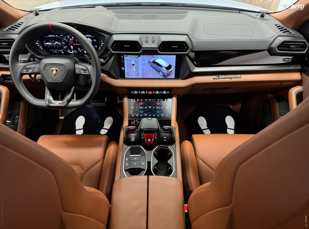 LAMBORGHINI Urus 2026