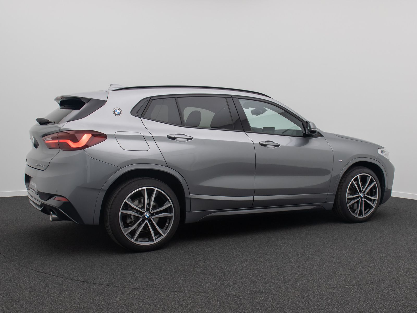 Fahrzeugabbildung BMW X2 sD20d M Sport HUD DAB Kamera HiFi Panoram 19"