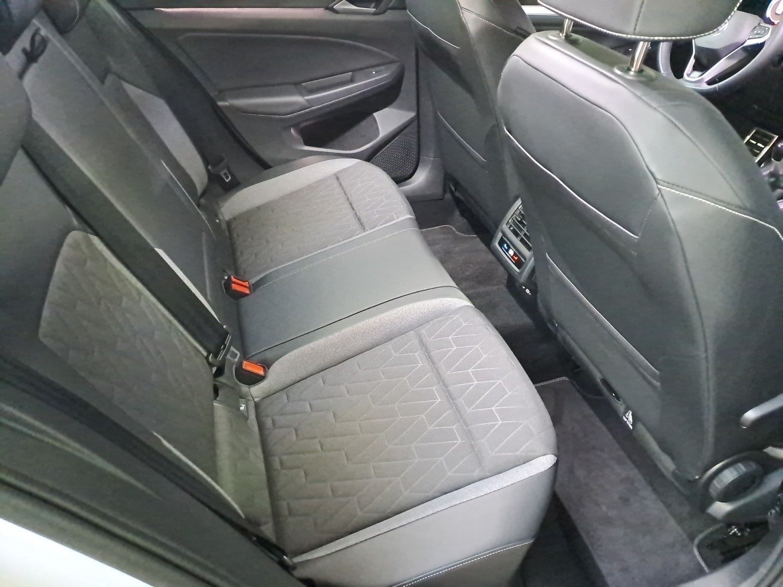 Volkswagen Golf - Bild 14