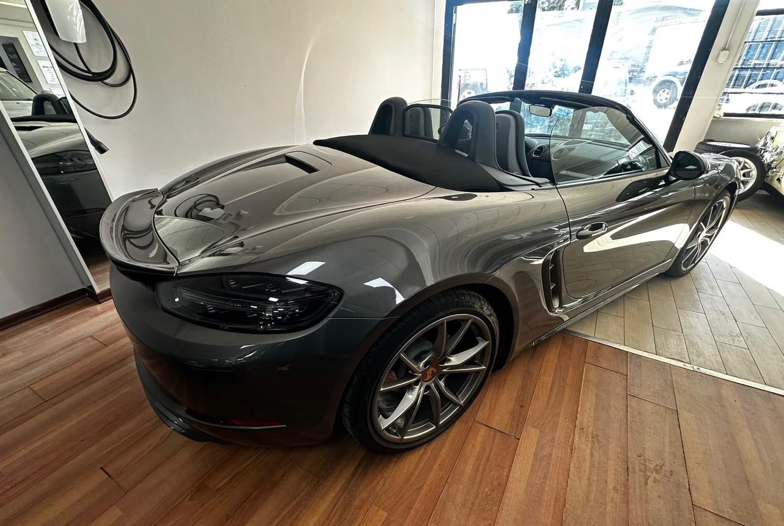 Porsche Boxster 718 imagem 2