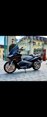 Aprilia SRV 850 - APRILIA ROLLER
