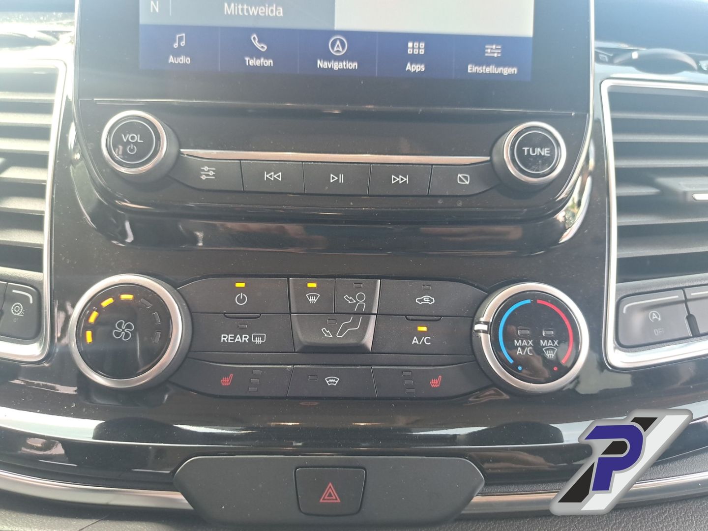 Ford Tourneo Custom 320 Titanium L1 XENON+ACC+8SITZER foto 25