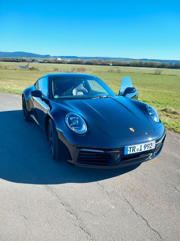 Image of Porsche 992