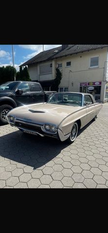 Ford Thunderbird