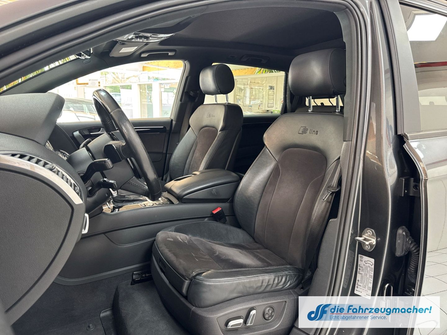 Fahrzeugabbildung Audi Q7 3.0 TDI quattro S line Plus Edition 7.Si.AHK
