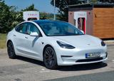 Tesla Model 3 Allradantrieb mit Dualmotor Performa... - gebrauchte Tesla Model 3 aus dem Jahr 2023