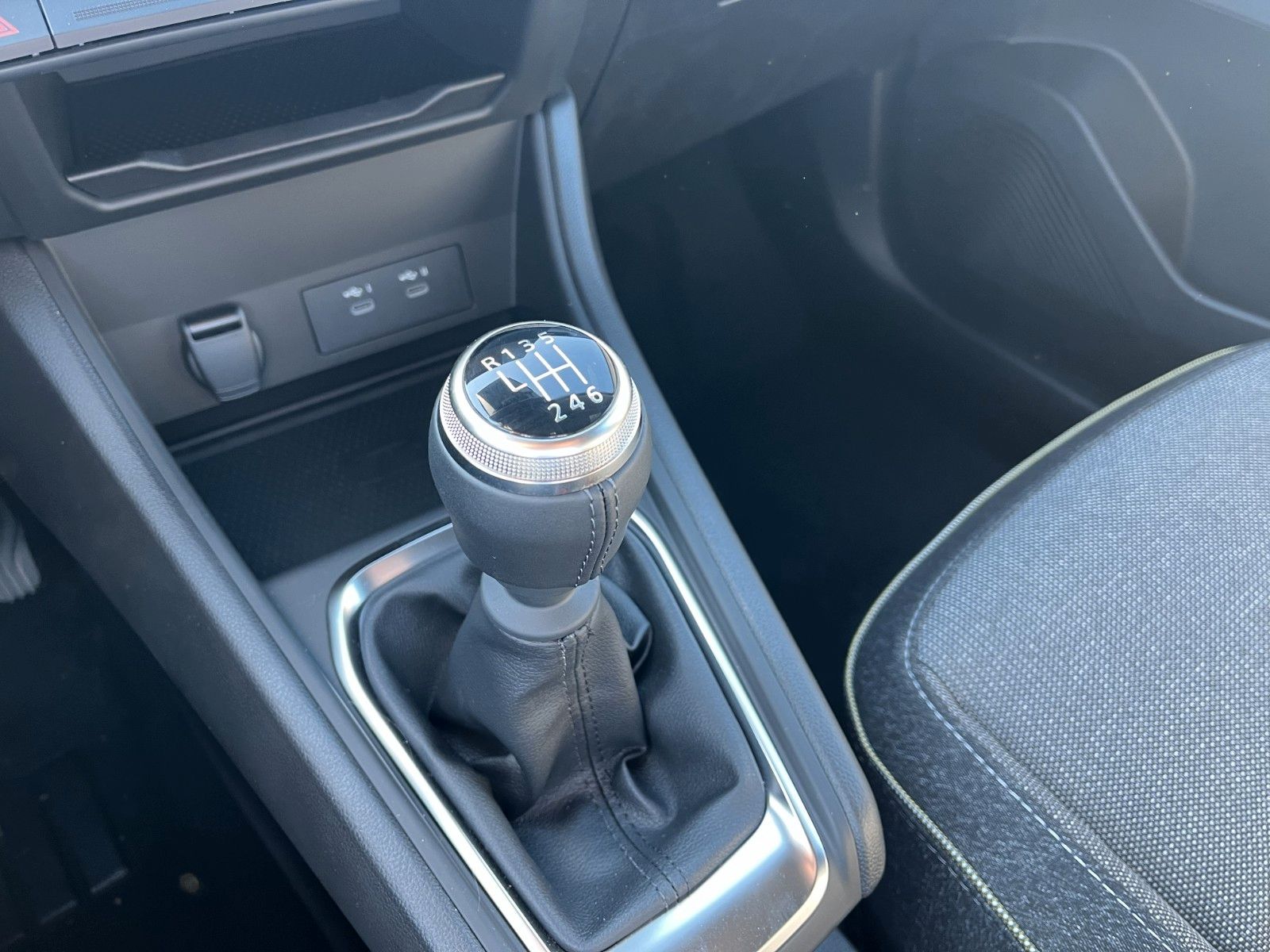 Fahrzeugabbildung Renault Captur II Techno