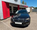 Skoda Superb 2.0 TDI Green tec DSG Style Combi - Skoda Superb aus 2016 mit Diesel-Antrieb: Kombi, 2.0