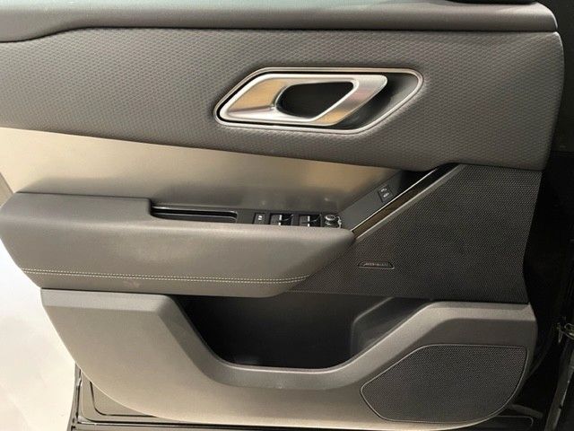 Fahrzeugabbildung Land Rover Range Rover Velar P250 AHK & 20" Gloss Black